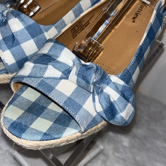 Comfortview Zane’s sandals in very good used condition. - Picture 3 of 9